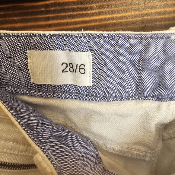 Women's White Skinny Jeans - Picture 3 of 5